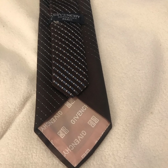 GIVENCHY Gentleman Paris Extra Long Tie - Picture 6 of 6
